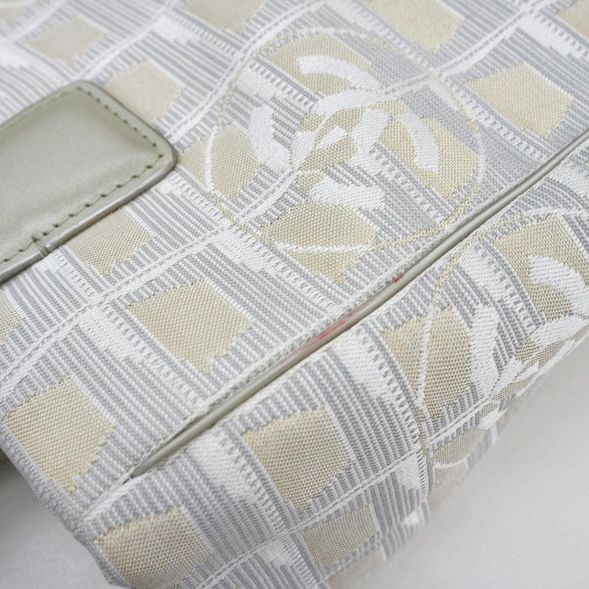 CHANEL Neutral Belt Tote 101***** AB Rank 94Used 101***** 12