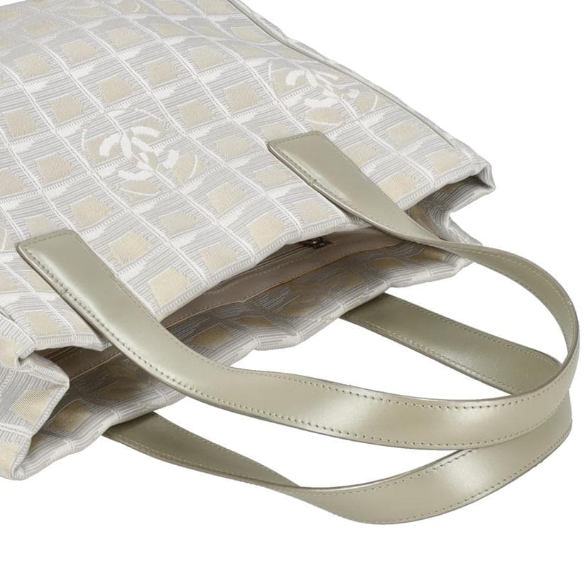 CHANEL Neutral Belt Tote 101***** AB Rank 94Used 101***** 5