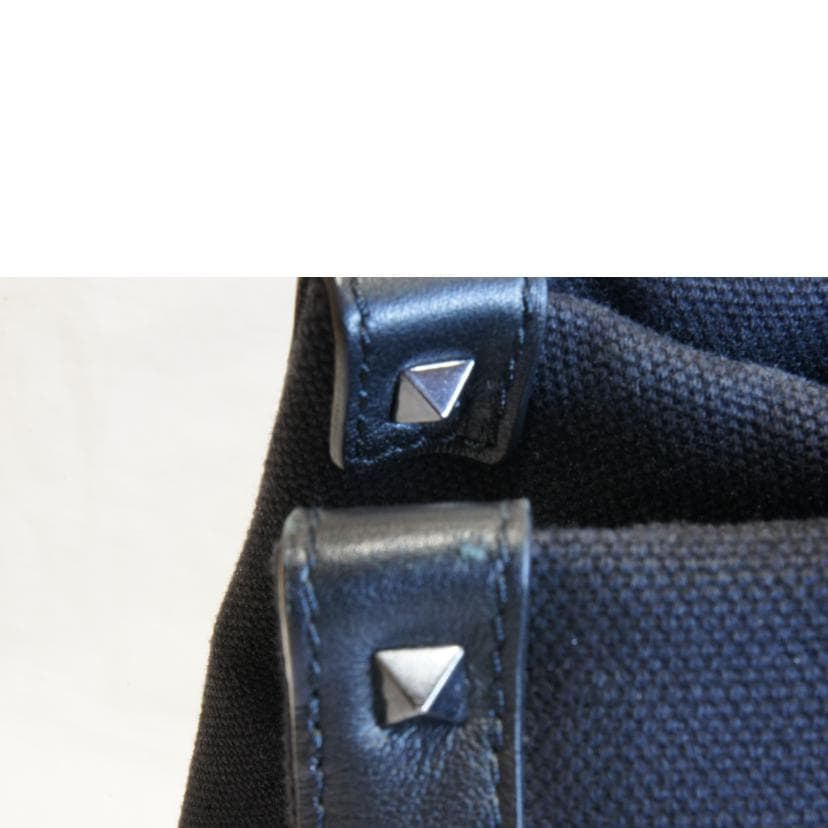 VALENTINO VLTN Multi-Logo Canvas Tote Black VY2B0A34GWU AB Rank 92 [Used] 7