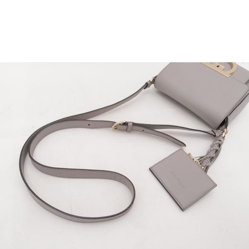 Ferragamo Gancini Leather Flap Shoulder Bag Gray 21 H004 AB Rank 69 [Used] 21 5