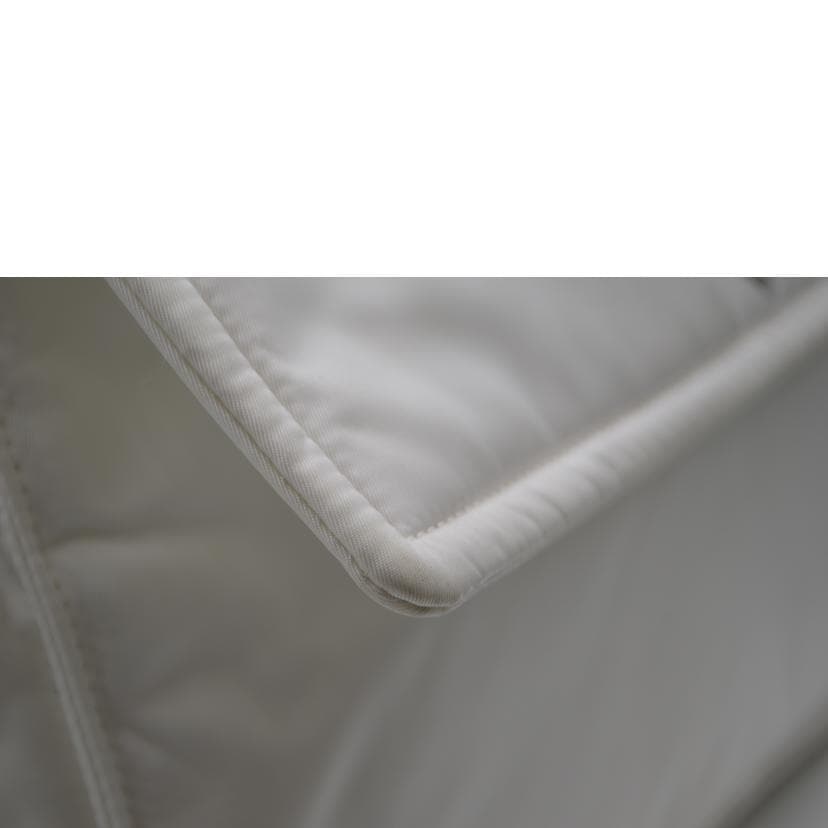 PRADA PRADA Re−Nylon Large Padded Shoulder White 1BD256 255****** AB Grade 89 7