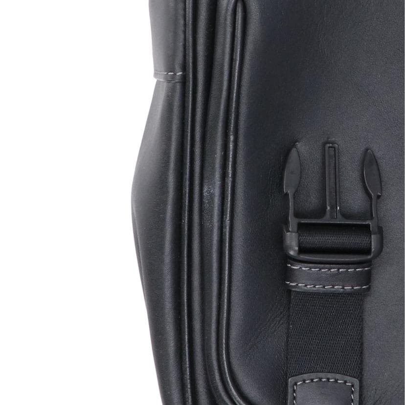 COACH Leather Messenger Bag Black UC110 J24** AB Grade 18 11