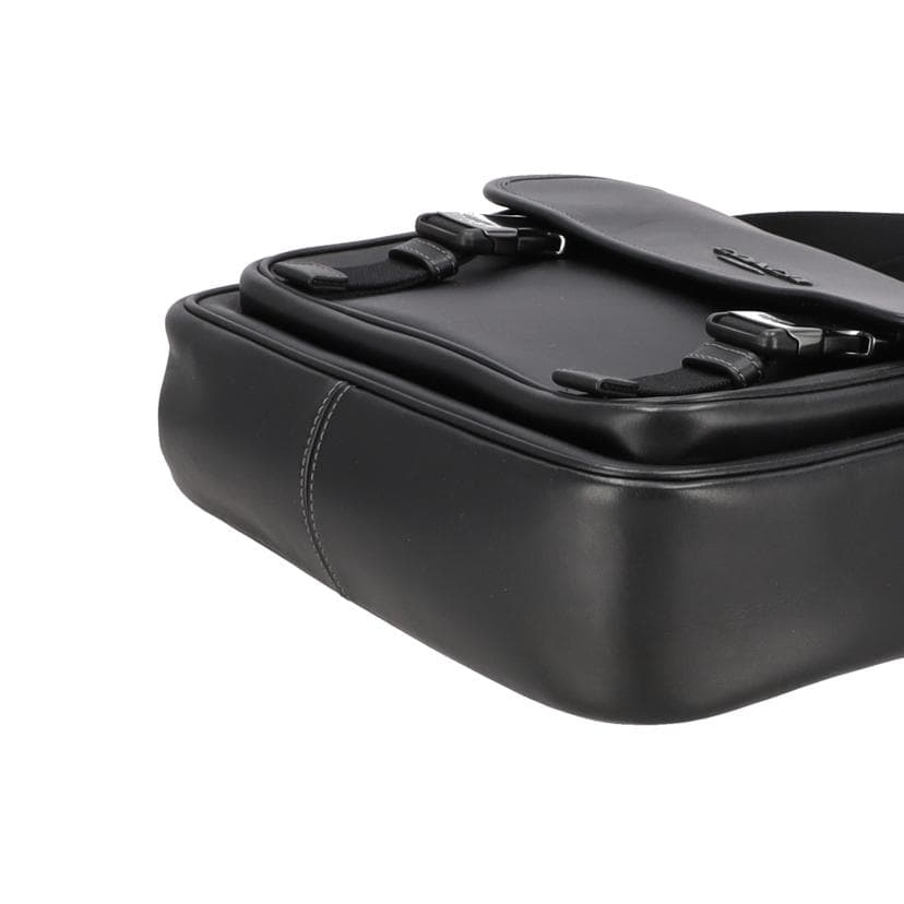 COACH Leather Messenger Bag Black UC110 J24** AB Grade 18 4