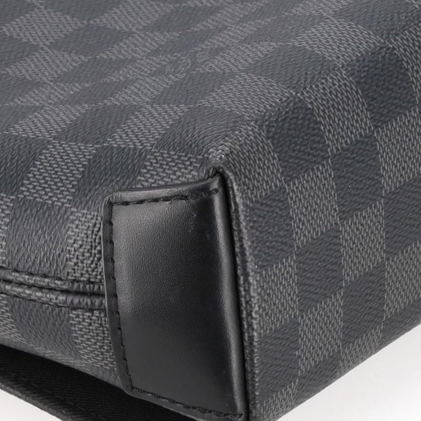 LOUIS VUITTON Louis Vuitton District PM NV2 Graphite N40349 RFI**** AB Rank 8