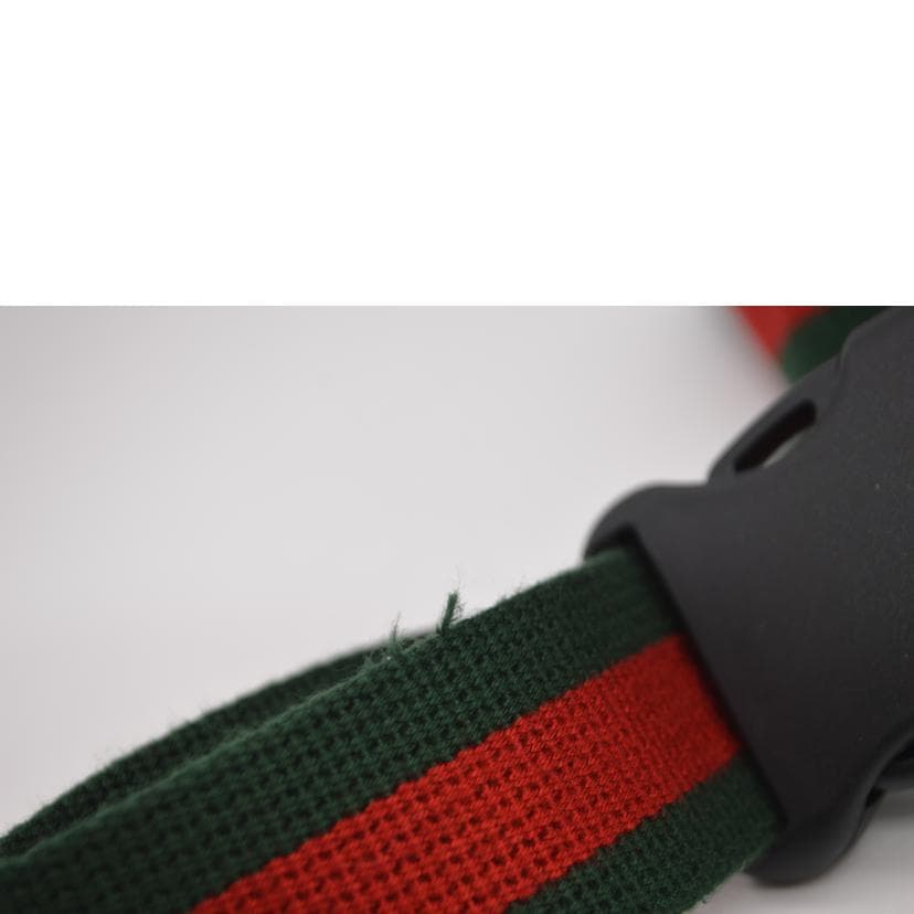 GUCCI GG Supreme Neo Vintage Body Bag 493930 520*** AB Rank 89 [Used] 493930 11