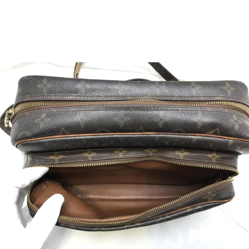 LOUIS VUITTON Nile Monogram M45244 AR1*** BC Rank 51 [Used] M45244 9