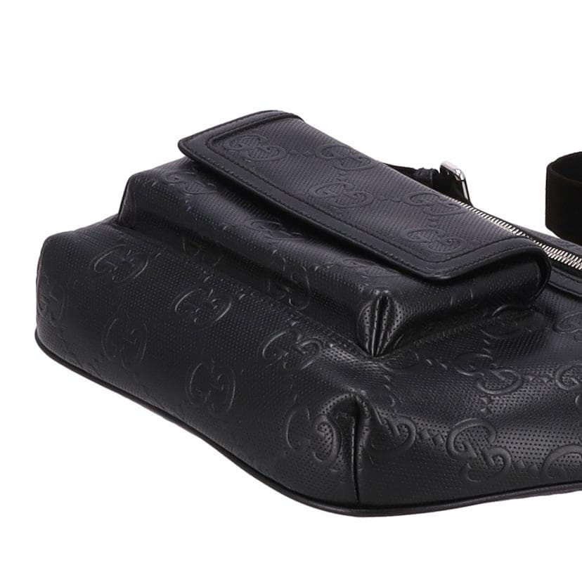 GUCCI GG embossed leather belt bag 6450931W3CN 525*** B rank 24Used 6450931W3CN 4