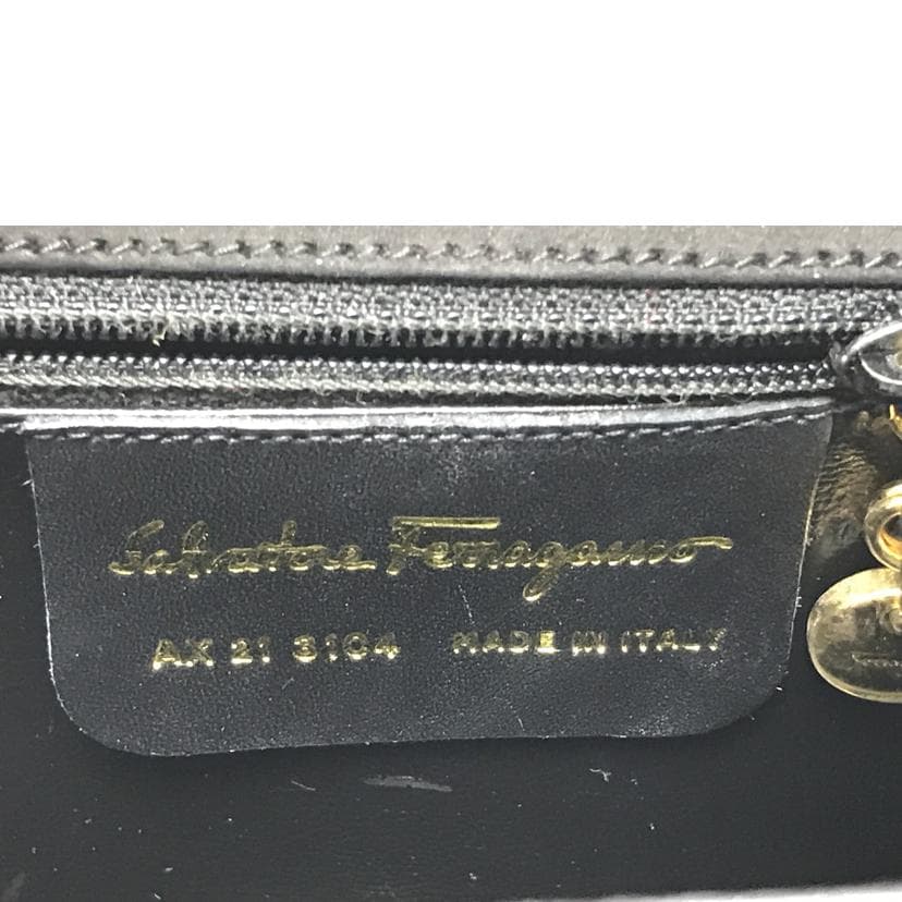 Salvatore Ferragamo Ferragamo Vera Ribbon Shoulder Bag 213104 Rank B 51 [Used] 8