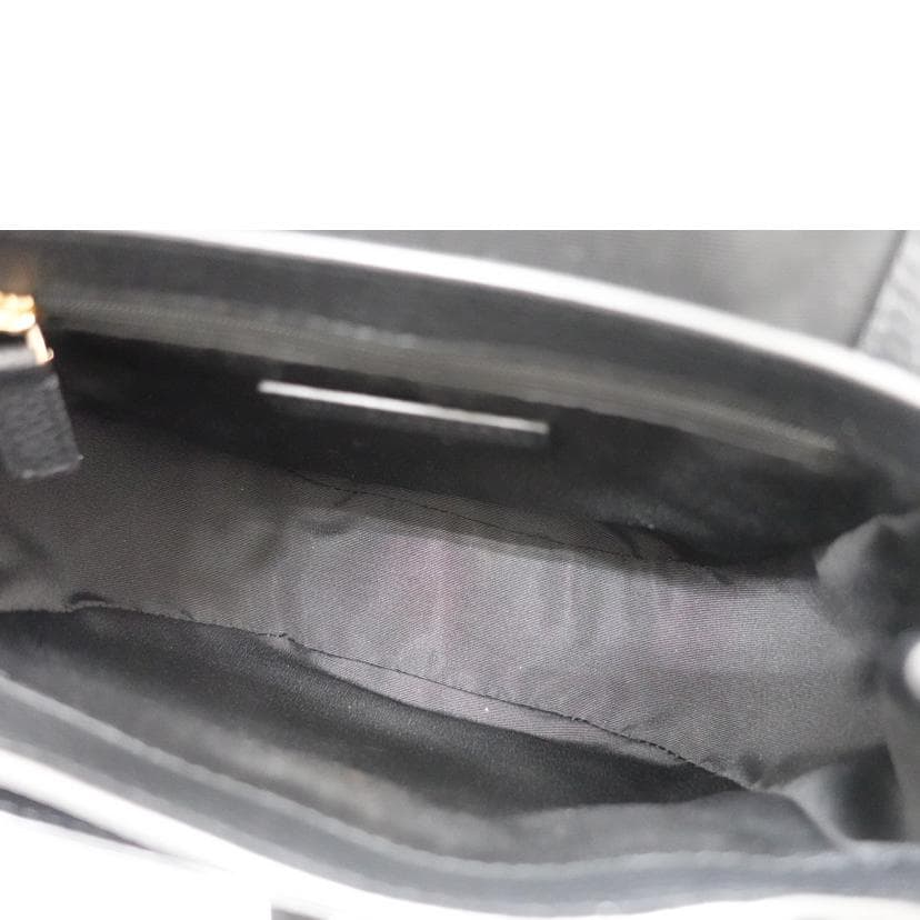 MARC JACOBS Shoulder Bag Black H102L01SP21-001 A S****** A Rank 88Used 6