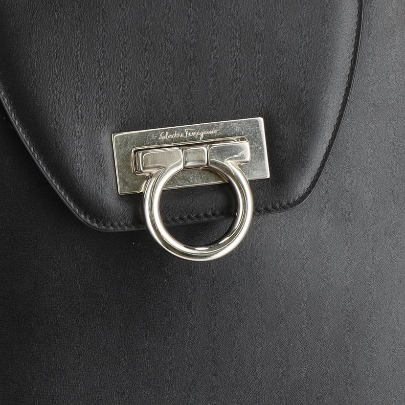 Ferragamo Gancini Leather Tote Bag AU-******* Grade A 91 [Used] AU-******* 8