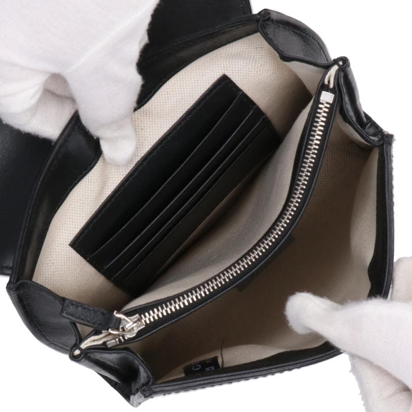 GUCCI GG Embossed Messenger Bag Black 625782 498*** AB Rank 18Used 625782 6