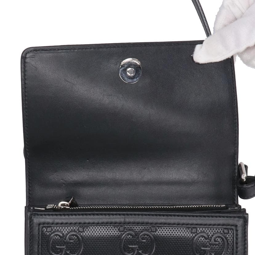 GUCCI GG Embossed Messenger Bag Black 625782 498*** AB Rank 18Used 625782 9