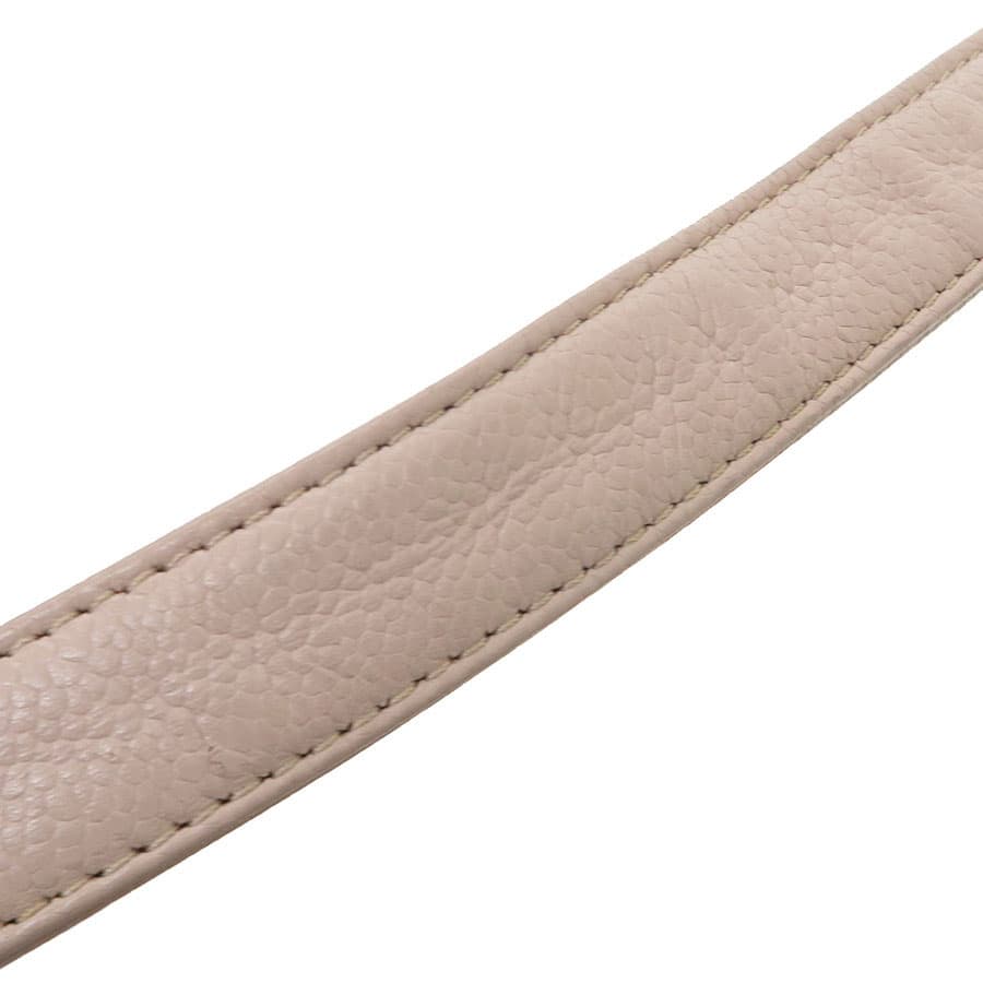 Chocolate Bar Caviar Hand 6