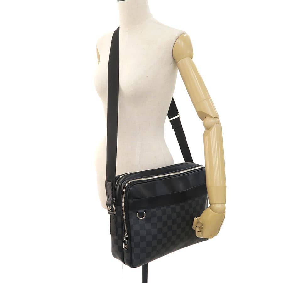 Trocadero Messenger MM N40088 9