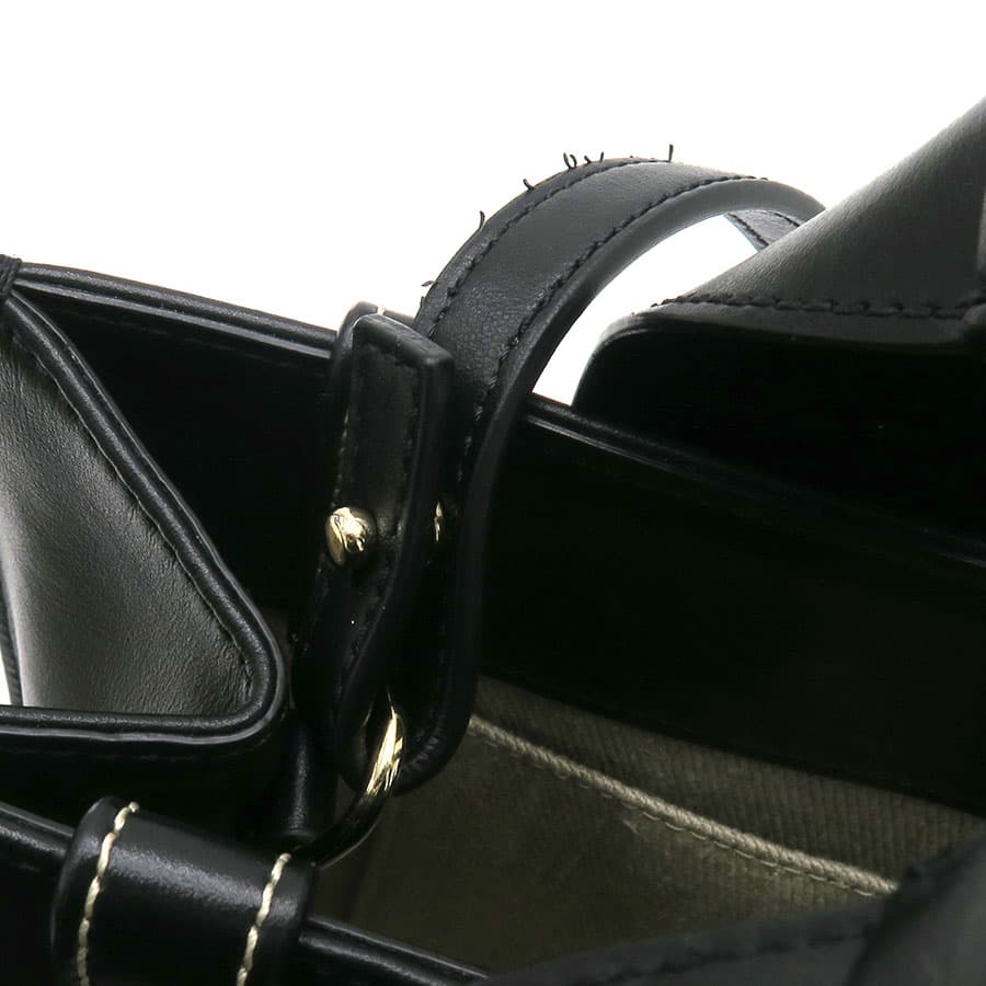 WOODY Small Tote Bag / Leather 8