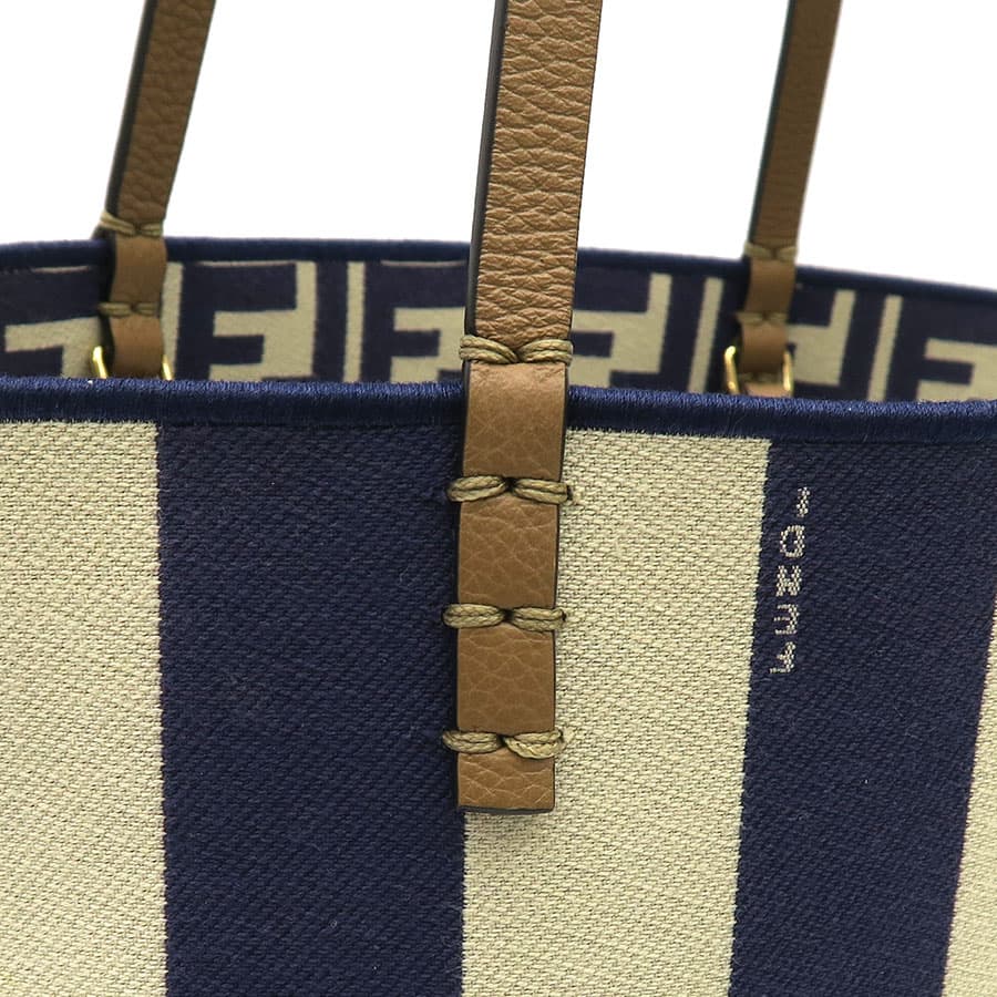 Roll Small Reversible Tote / Pecan & FF 8BH424AS86F1PIR 4