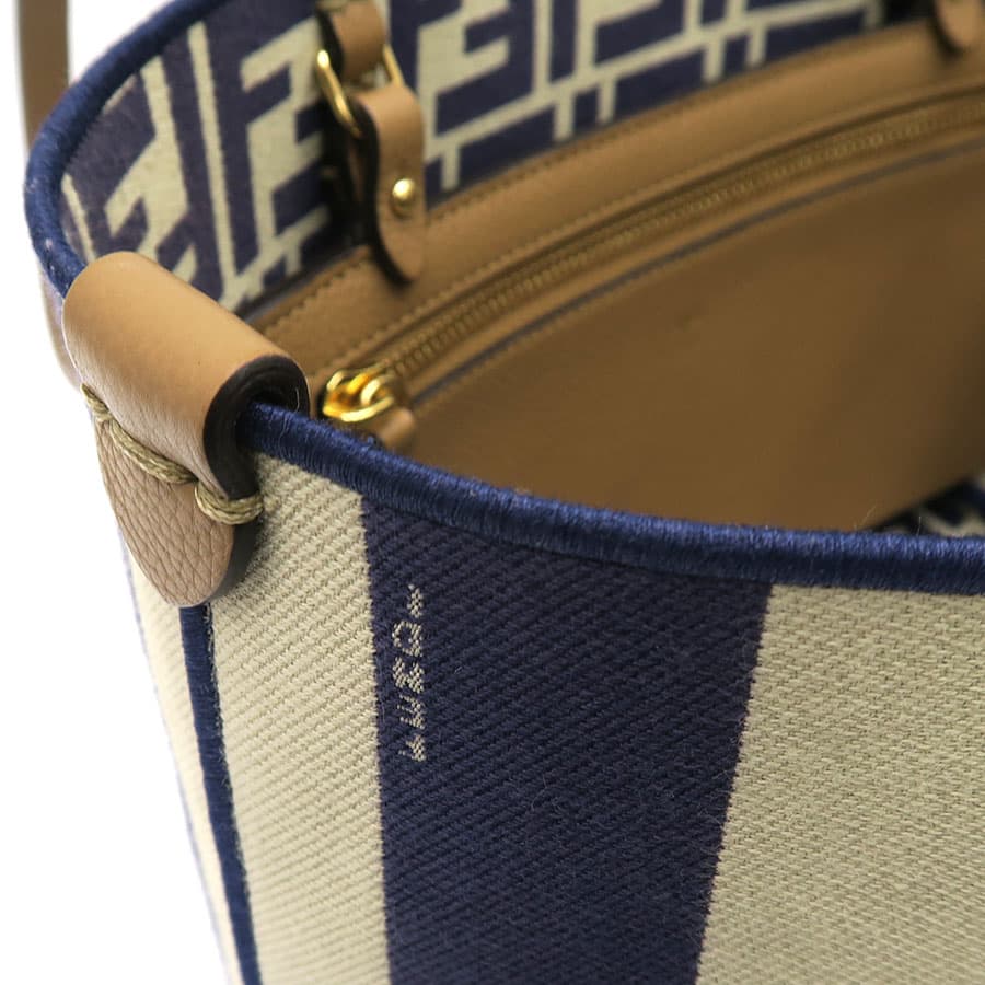 Roll Small Reversible Tote / Pecan & FF 8BH424AS86F1PIR 8