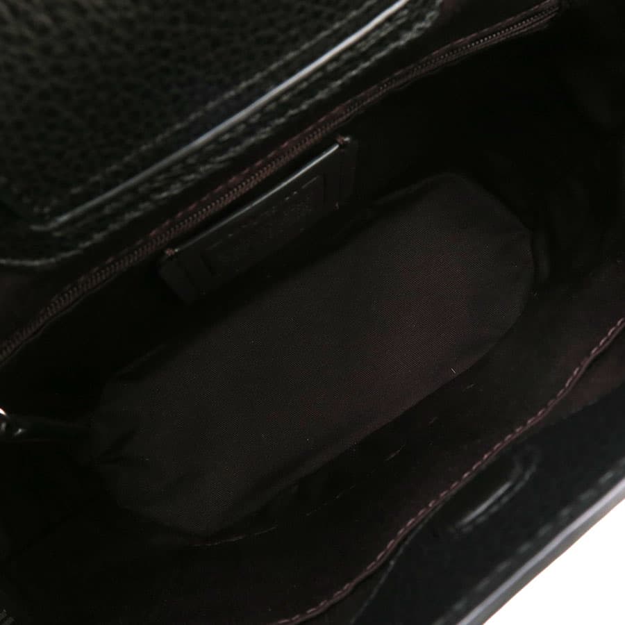 Sophie Bucket Shoulder CR153 2