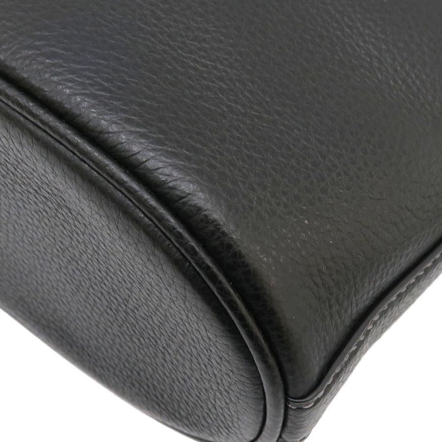 Sophie Bucket Shoulder CR153 3