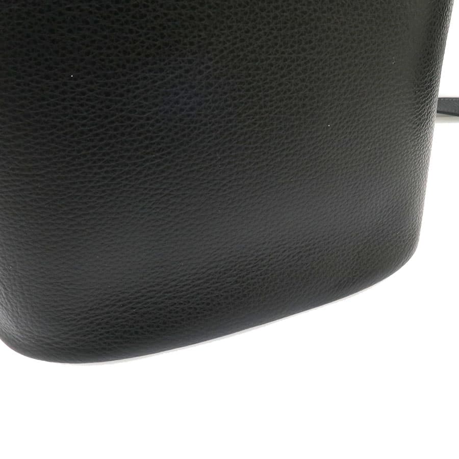 Sophie Bucket Shoulder CR153 5