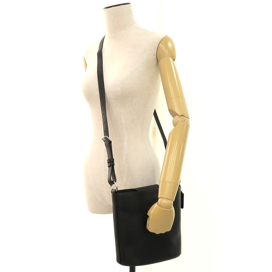 Sophie Bucket Shoulder CR153 9