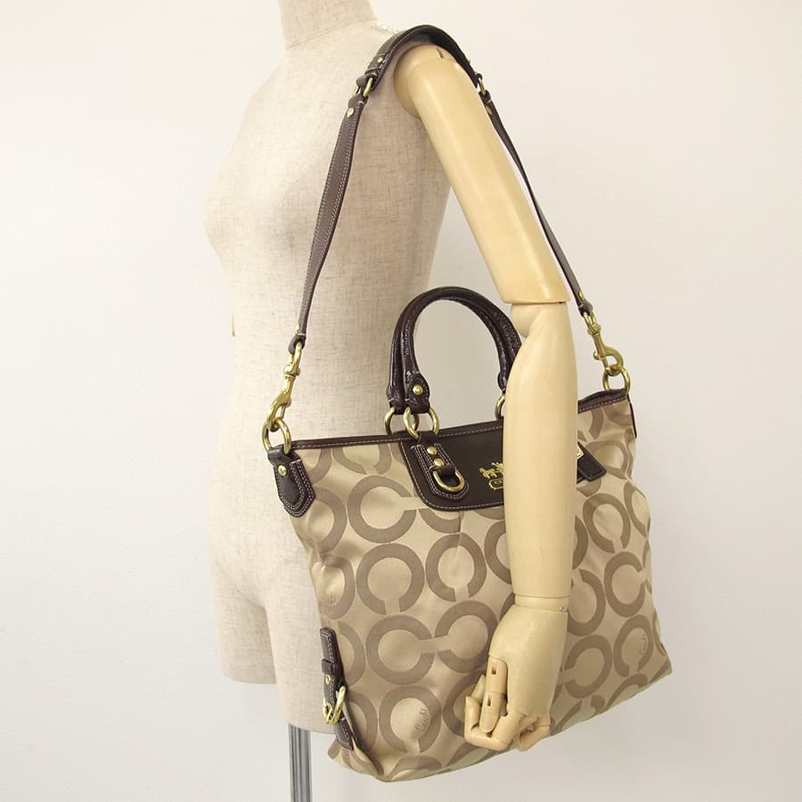 Madison Op Art Julian Tote 12963 8