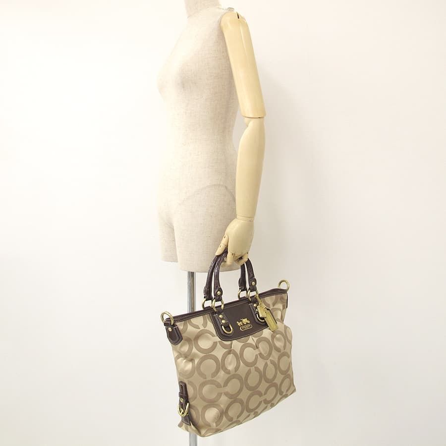 Madison Op Art Julian Tote 12963 9