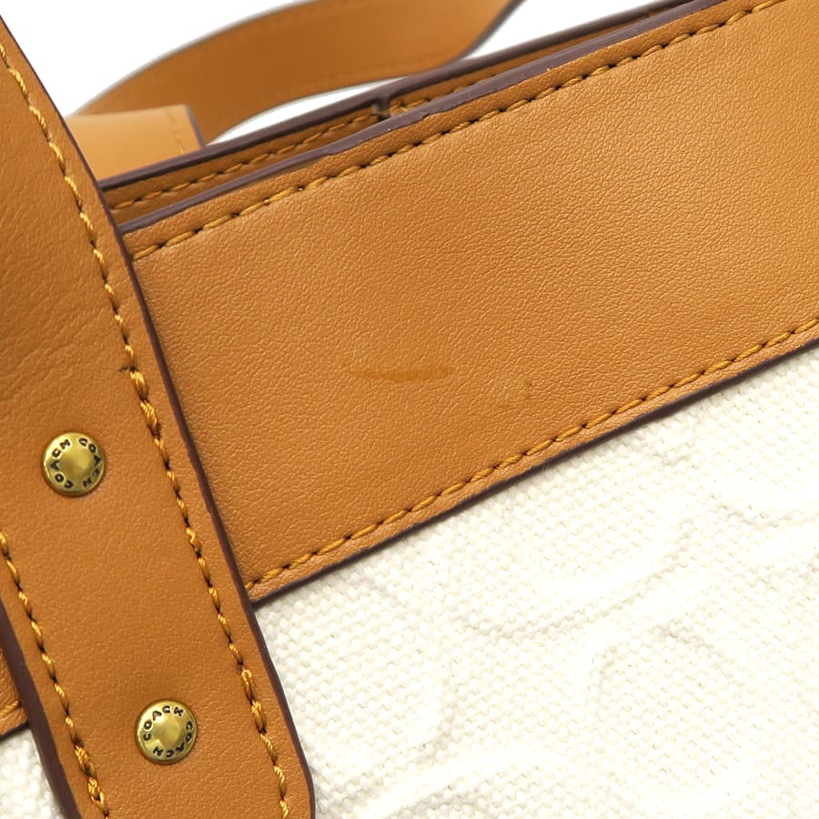 Field Tote Signature Canvas 89165 3