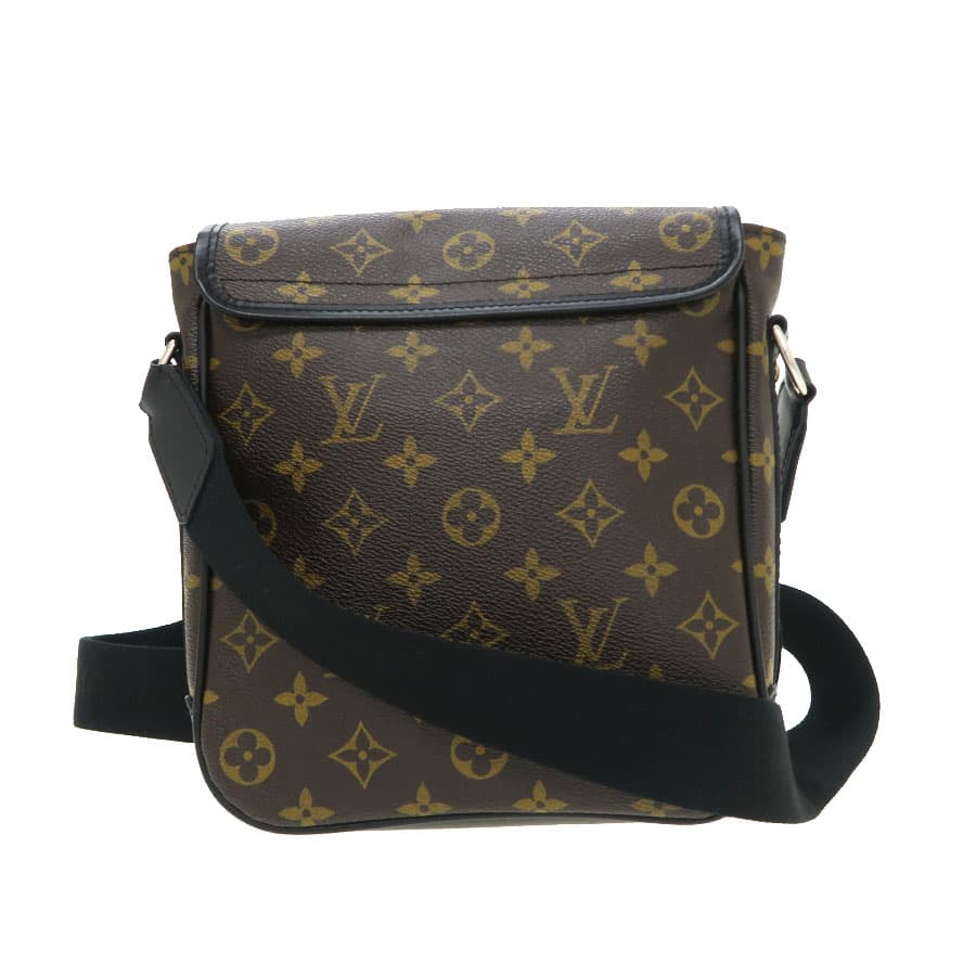 Macassar Bus PM M56717 3