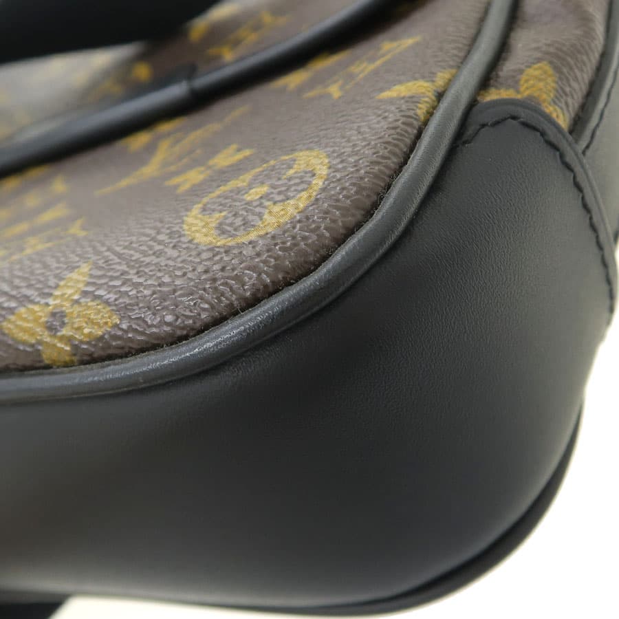 Macassar Bus PM M56717 4