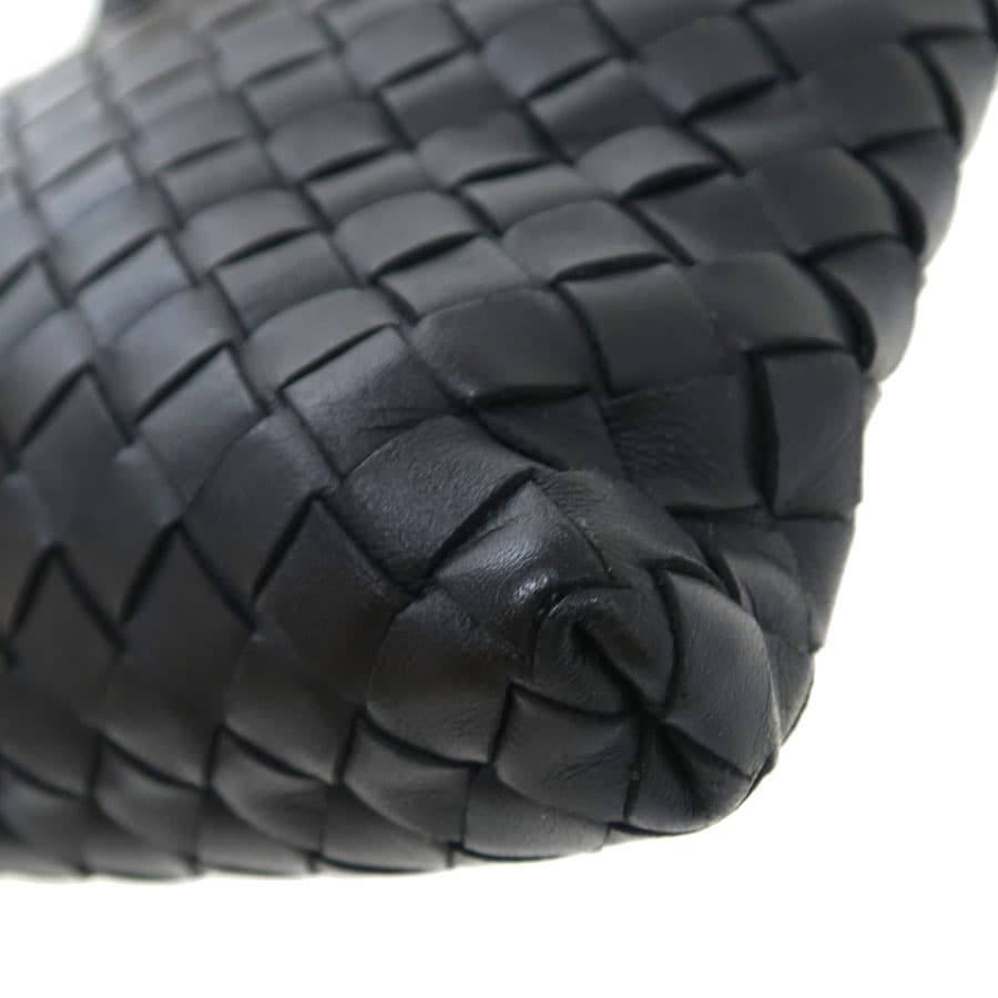 Intrecciato Shoulder 4