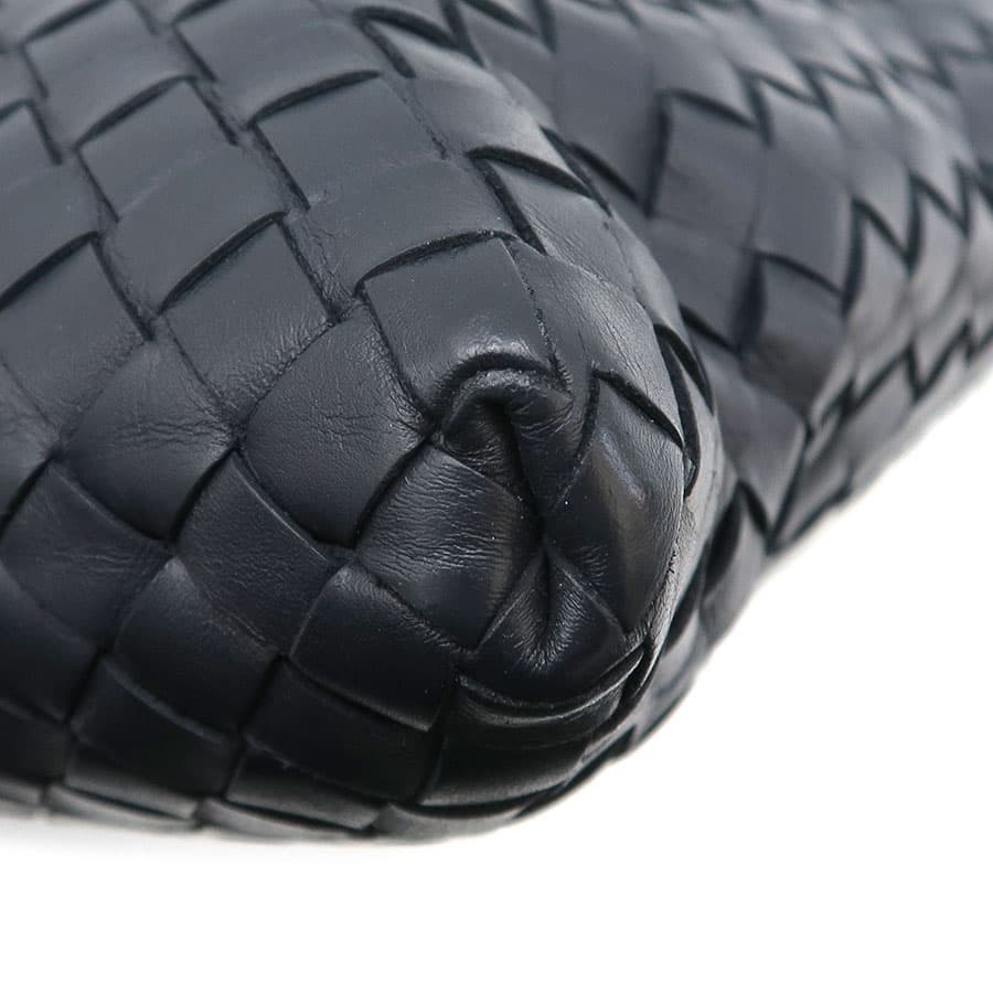 Intrecciato Shoulder Bag 3