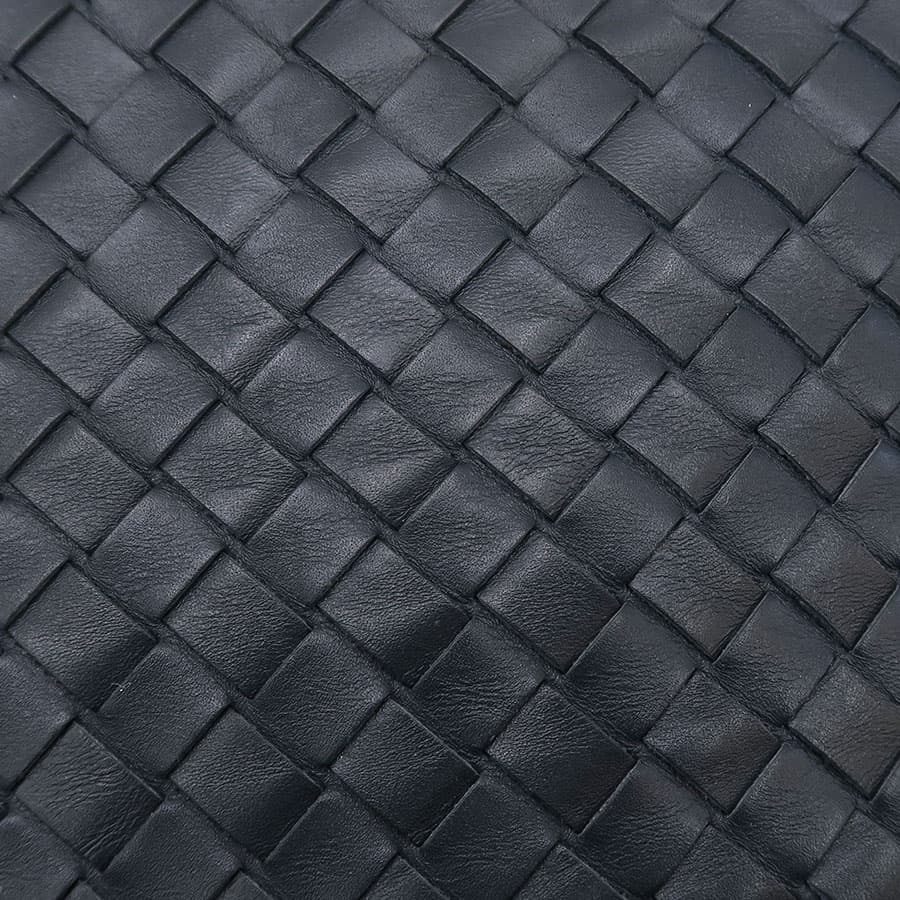 Intrecciato Shoulder Bag 4