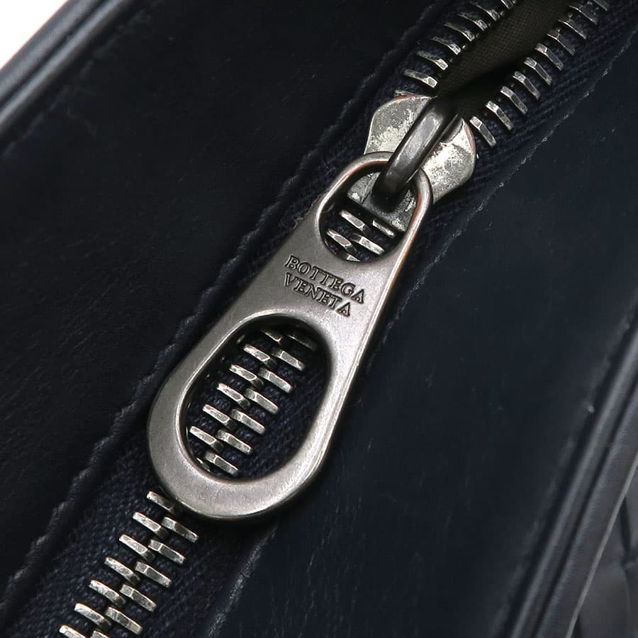 Intrecciato Shoulder Bag 6