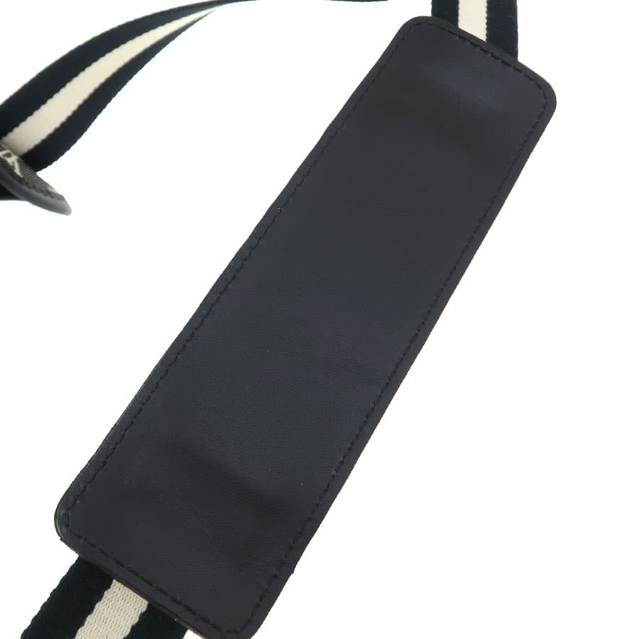 Buzzas Marie Kate M92324 7
