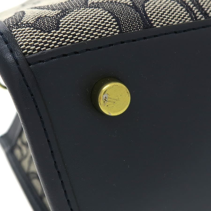 Field Tote 22 C3865 4